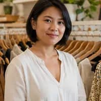 Naomi R., Boutique Owner
